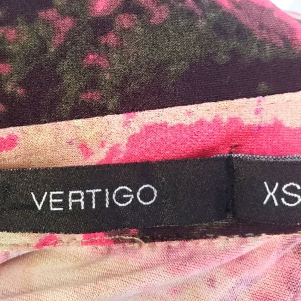 VERTIGO Wrap Dress - Picture 4 of 4